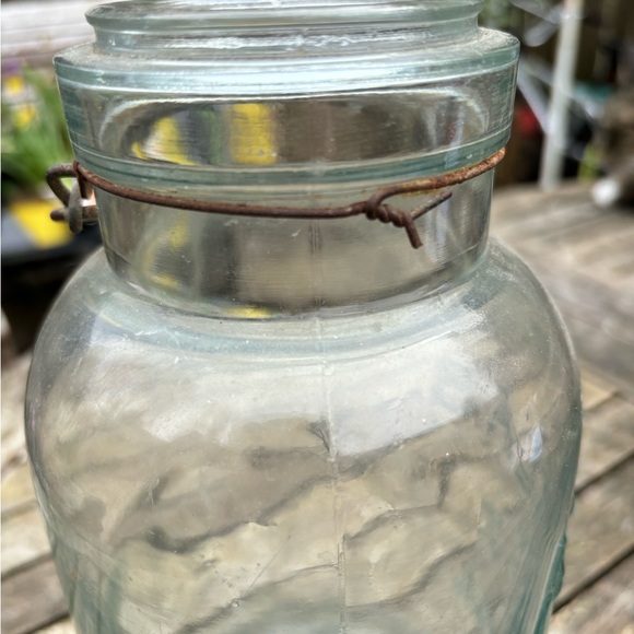 Vintage Atlas E-Z Seal 2 Quart Green Tint Canning Jar - Picture 10 of 10